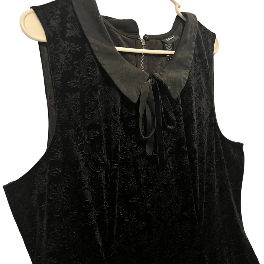 Disney Villains Black Velvet Dress Size 20 Damask Embossed Punk Gothic Grunge - Picture 5 of 15